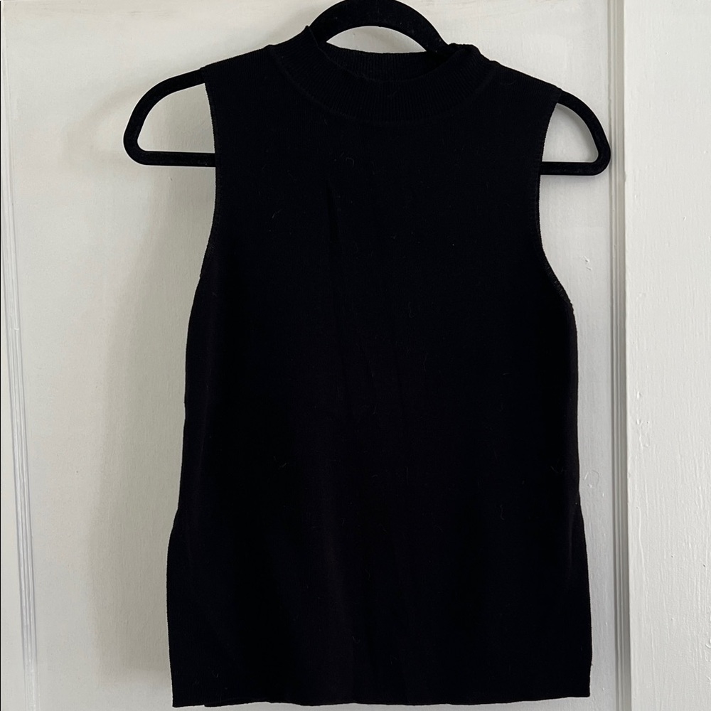 Mod Ref Sleek Black Sleeveless Top
